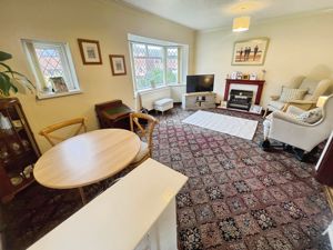 Lounge- click for photo gallery